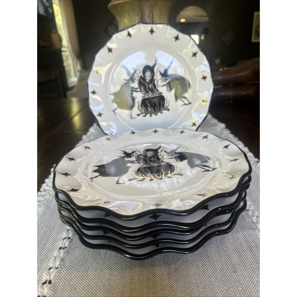 Potters Studio Halloween Witches Cauldron Dinner Plates Set of 4 Scalloped 11 IN